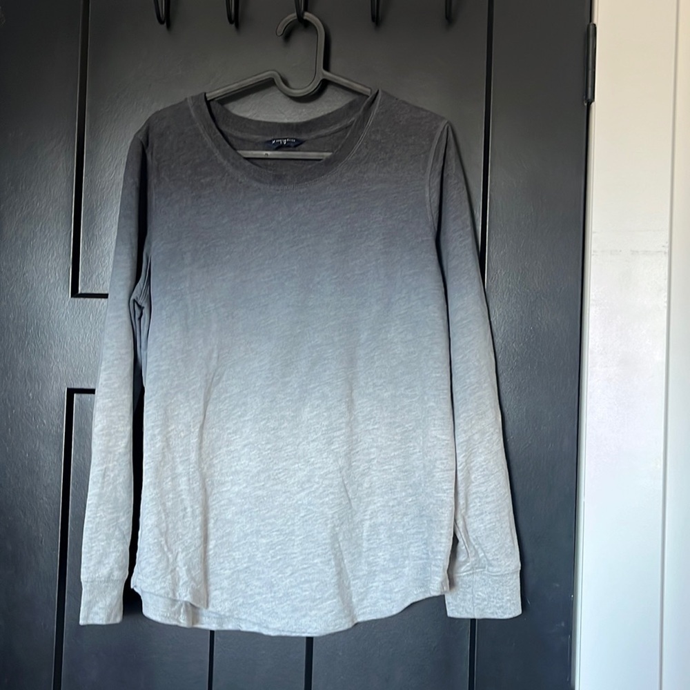🎉 Denver Hayes ombré lightweight sweater